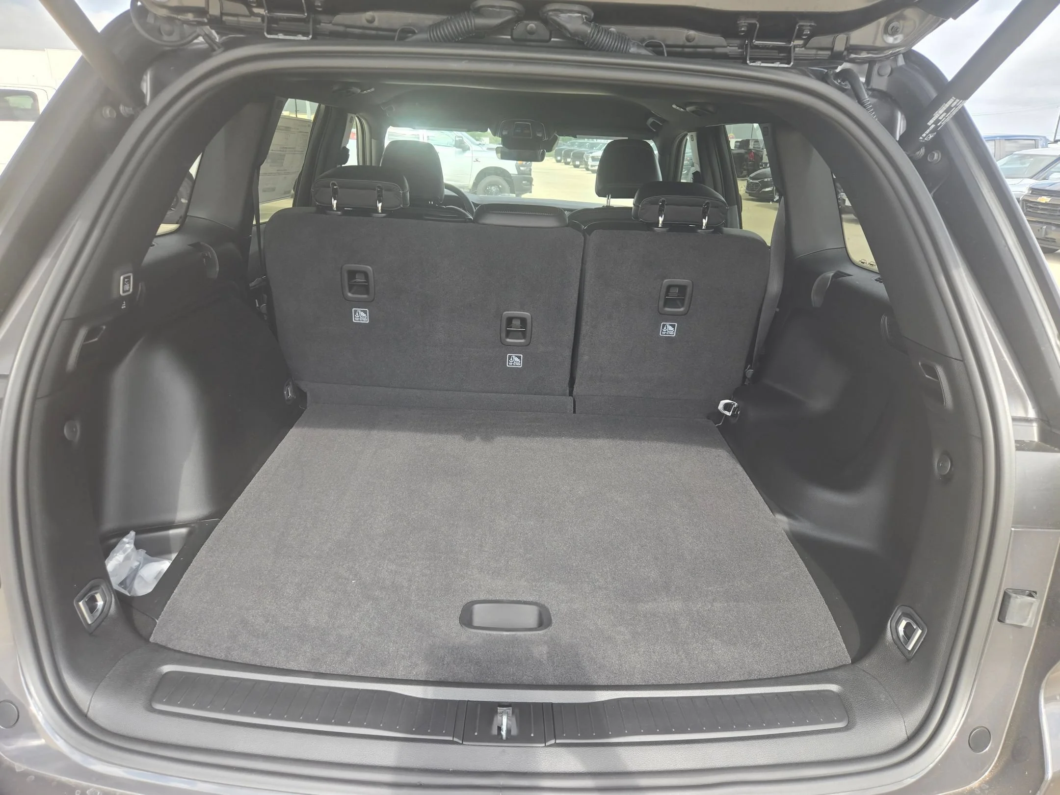New 2026 Baltic Gray Metallic Clearcoat Jeep Laredo Altitude image 22