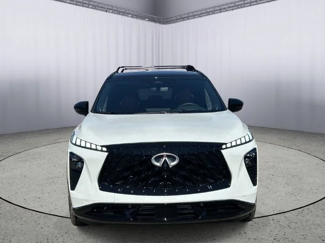 New 2027 2T RAD WHT INFINITI Autograph AWD image 4