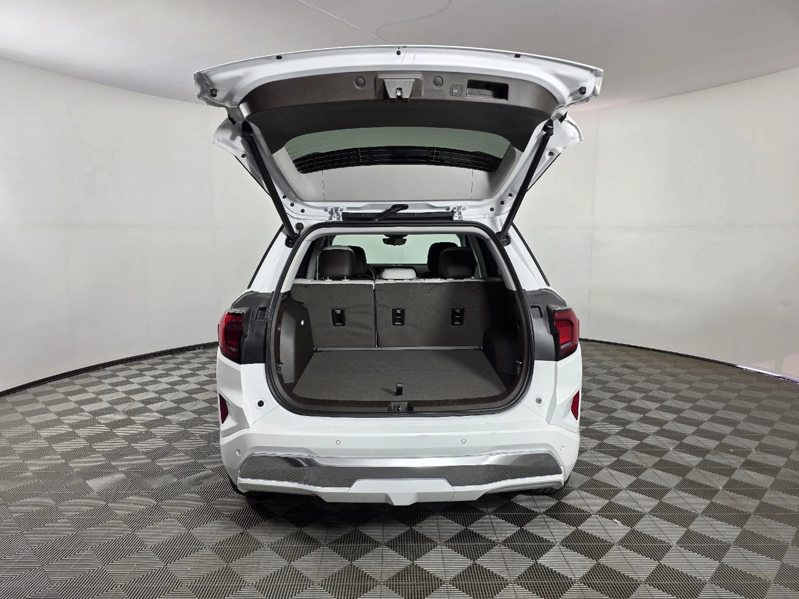 New 2026 Summit White GMC Denali image 5