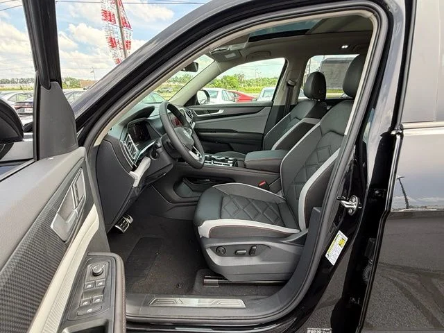 New 2026 Black Volkswagen 2.0T Peak Edition image 8