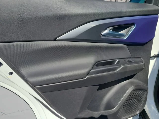 New 2026 Summit White Chevrolet LT image 29