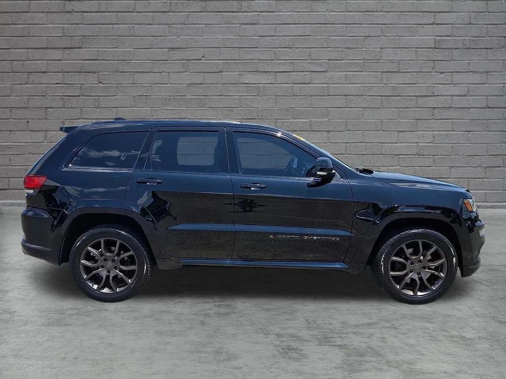 Used 2021 Diamond Black Crystal Pearlcoat Jeep High Altitude image 13