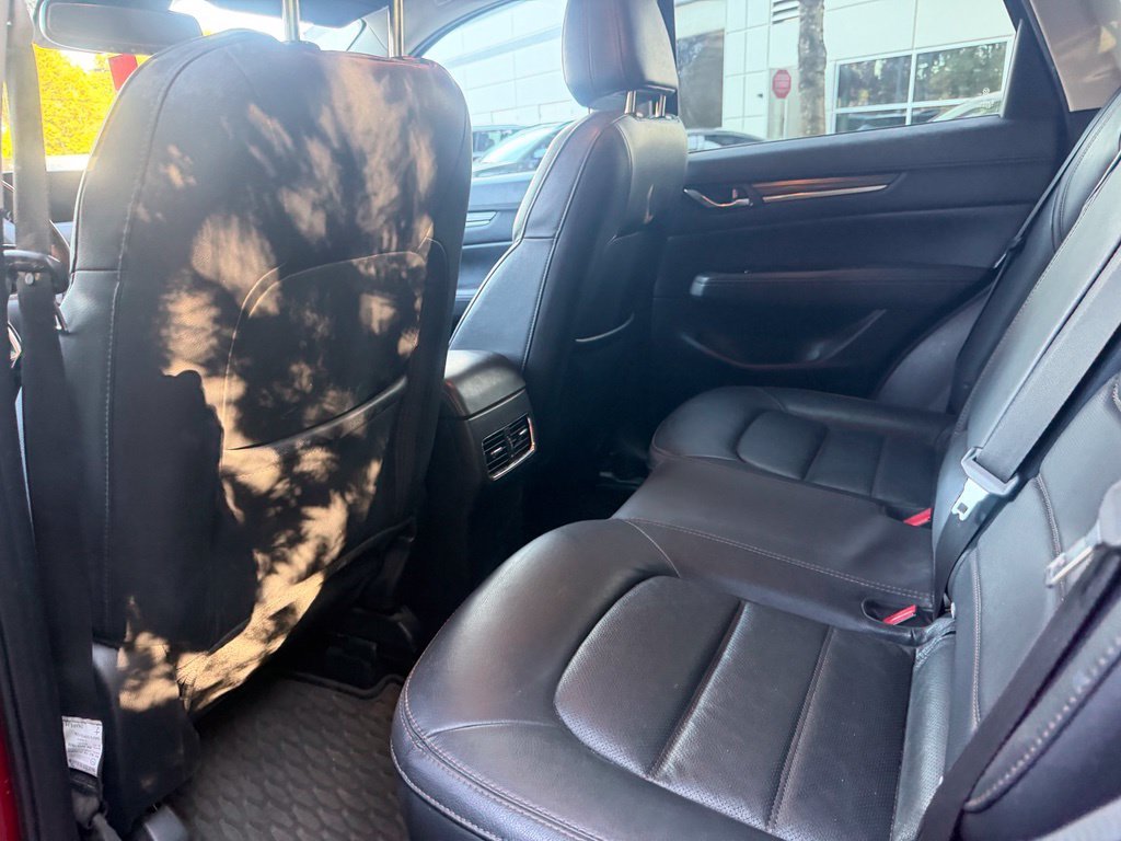 Used 2018 Soul Red Crystal Metallic Mazda Grand Touring image 15