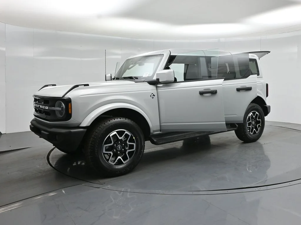New 2026 Avalanche Gray Ford Outer Banks image 29