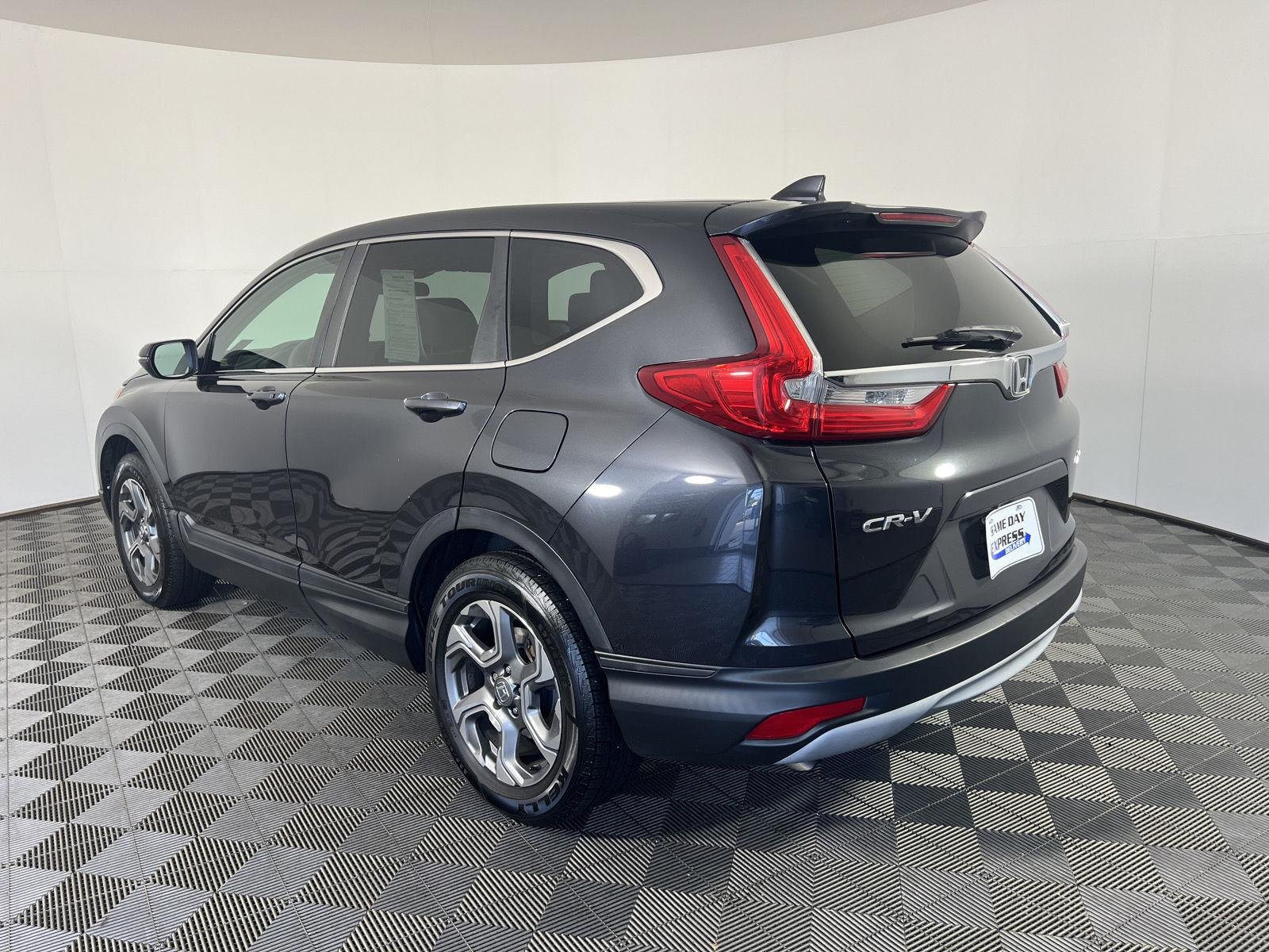 Used 2018 Gunmetal Metallic Honda EX image 27