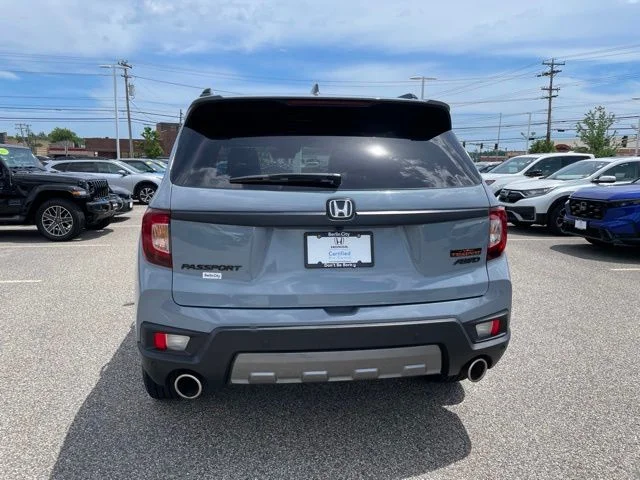 Used 2023 Gray Pearl Honda TrailSport image 6