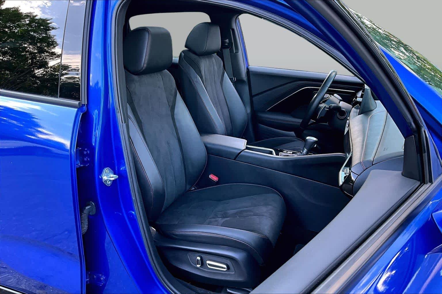 Used 2025 Adriatic Blue Sea Metallic Acura w/A-Spec Package image 8