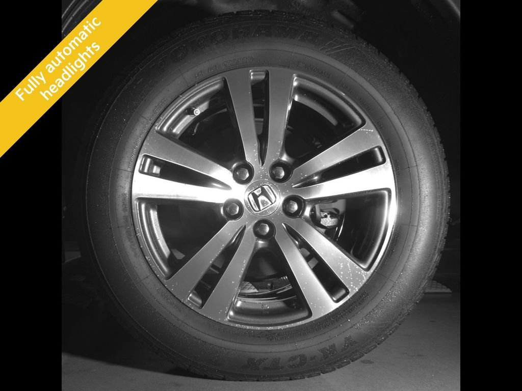 Used 2018  Honda EX-L image 12