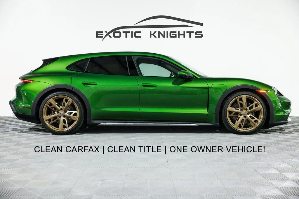 2023 Porsche Taycan 4S Cross Turismo's photo