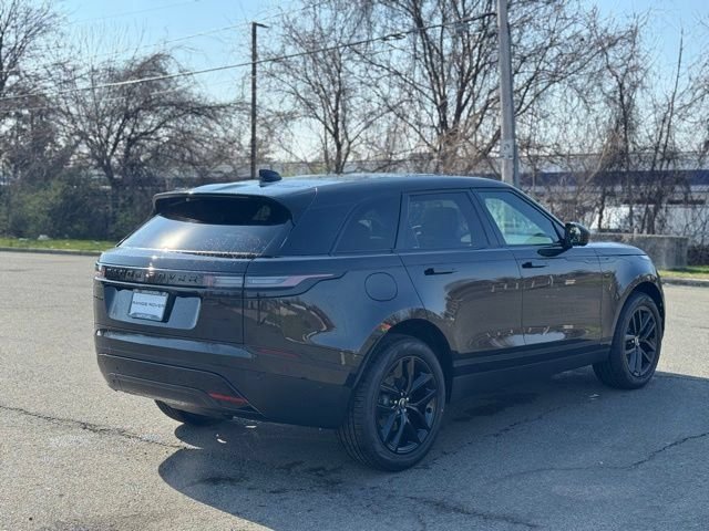 New 2026 Santorini Black Land Rover S image 5