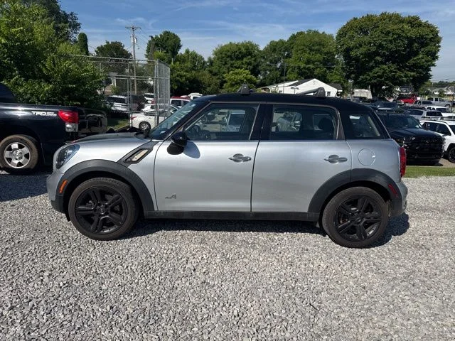 Used 2013 Silver MINI Base image 3