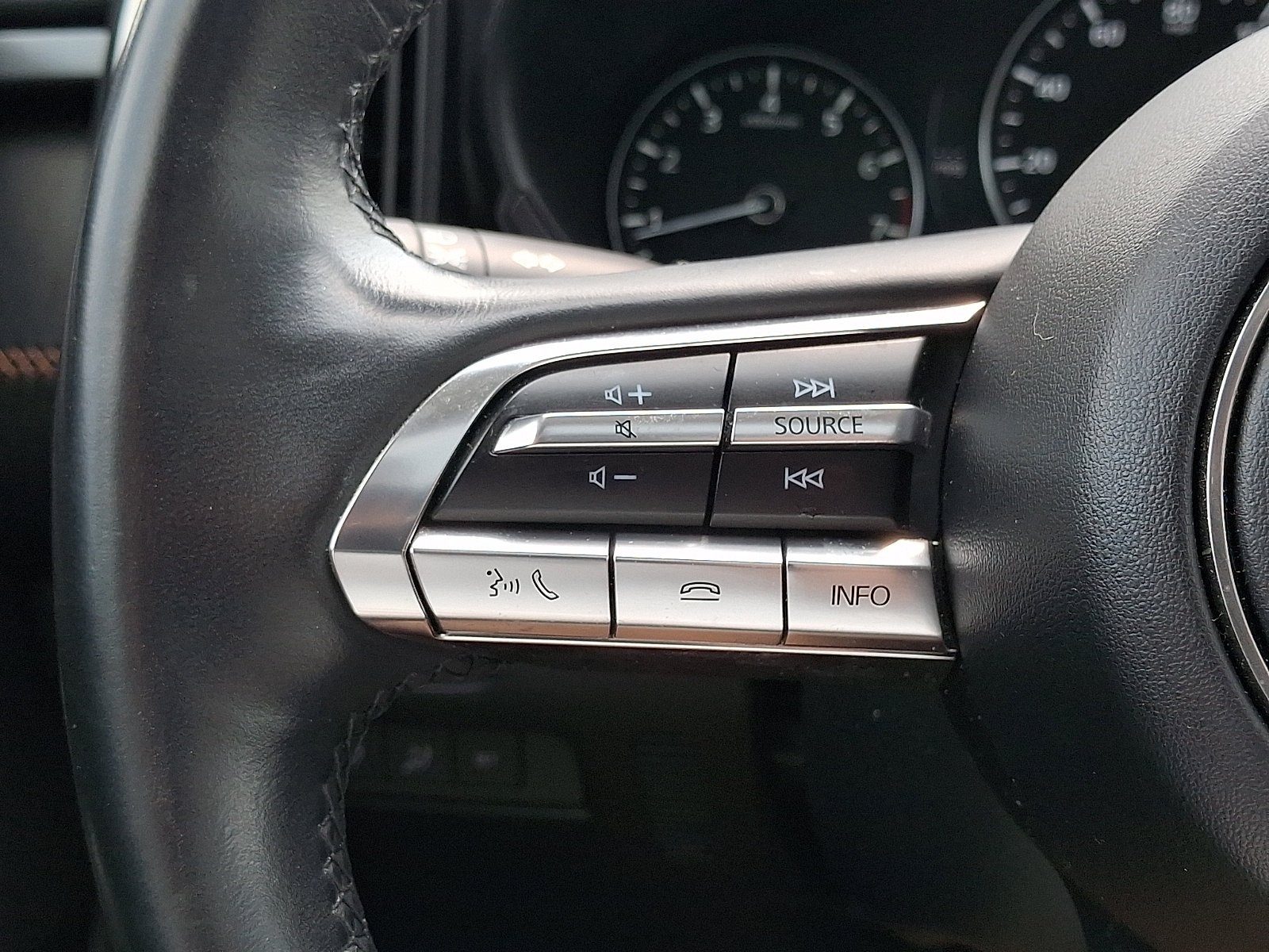 Used 2024 Wind Chill Pearl Mazda 2.5 S Premium Plus Package image 25