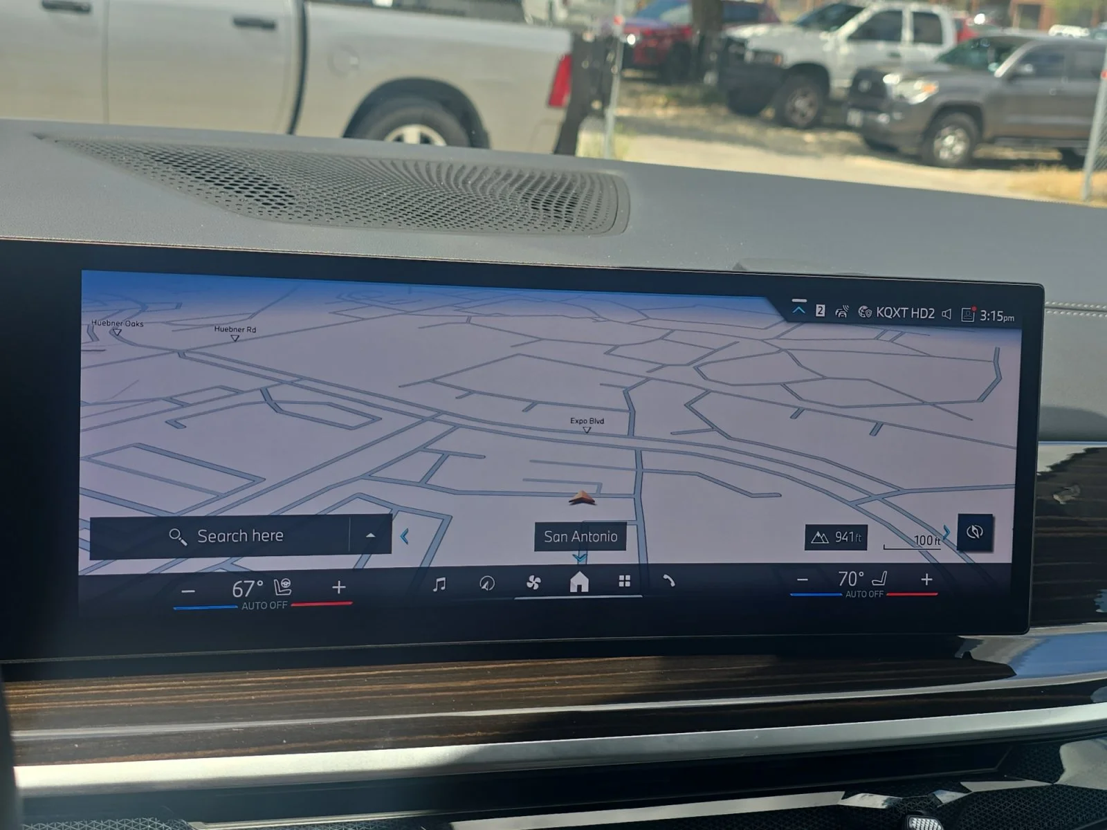Used 2024 Skyscraper Grey Metallic BMW xDrive40i image 14