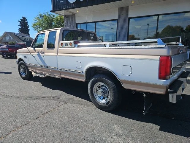 Used 1996 White Ford XL image 2