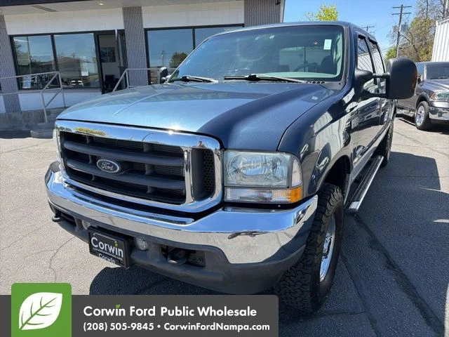 2004 Ford F-250 Lariat 4x4 Crew Cab SWB's photo