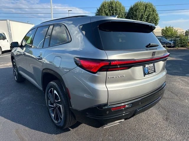 2026 Buick Enclave Sport Touring - Photo 8