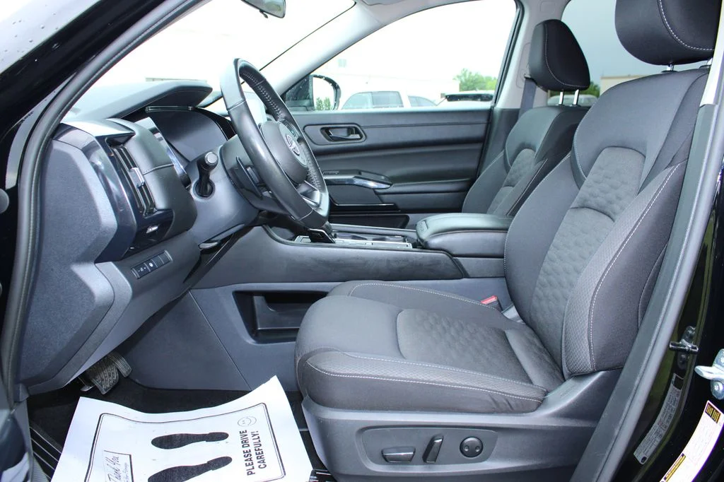 Used 2024 Super Black Nissan SV image 29