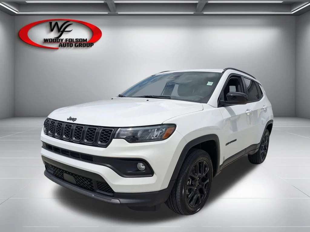 New 2026 White Jeep Latitude image 8