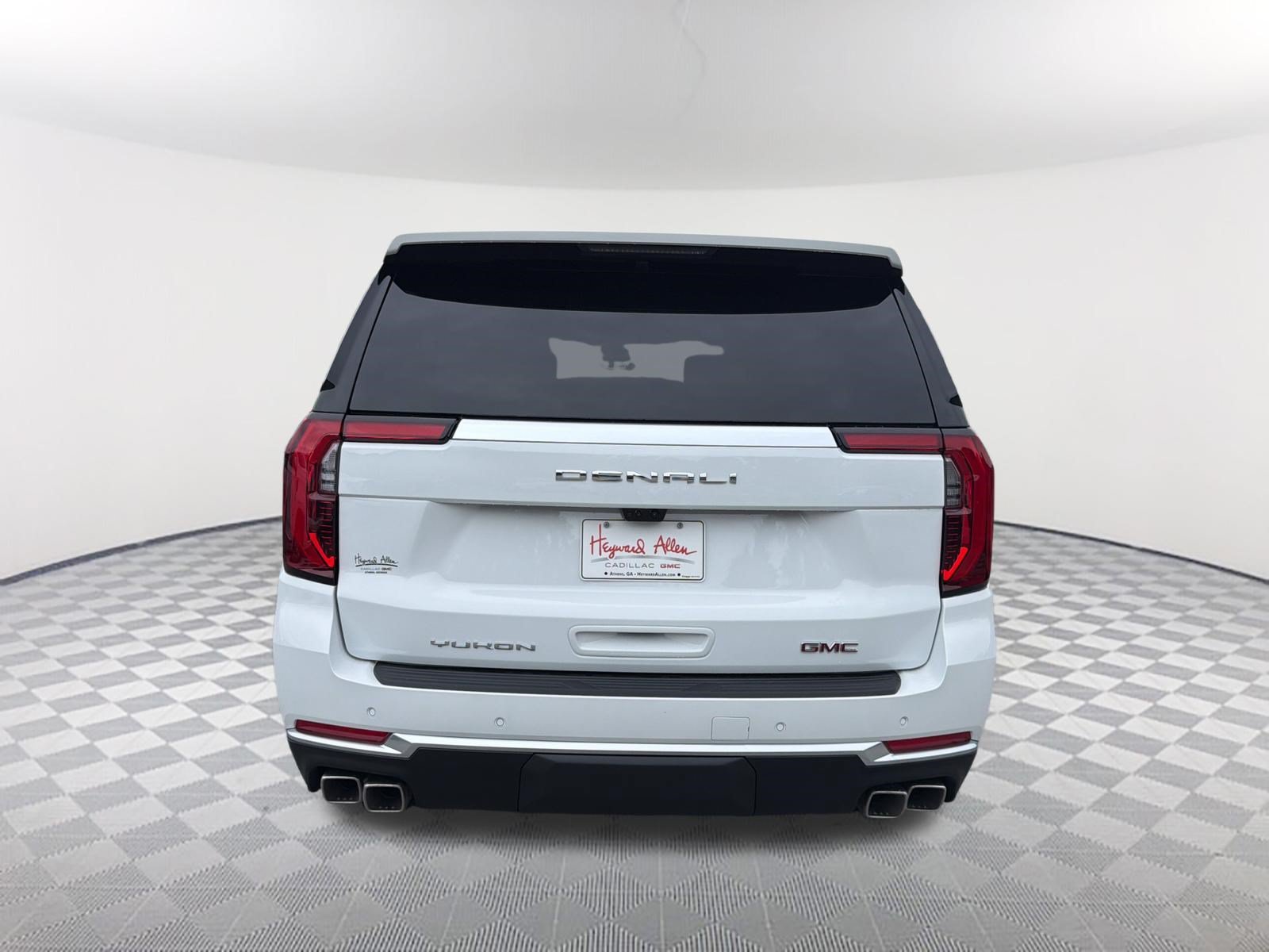 2026 GMC Yukon Denali - Photo 4
