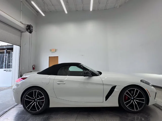 Used 2025 Alpine White BMW sDrive M40i image 14