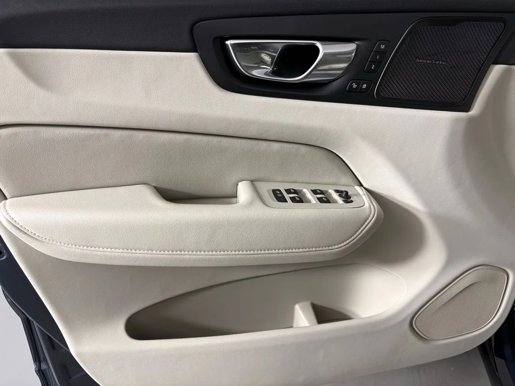 New 2026 Denim Blue Metallic Volvo Ultra image 14