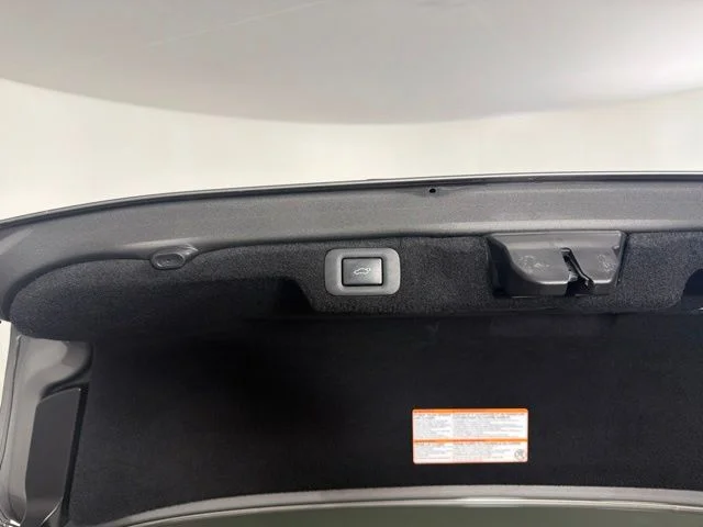 Used 2022 Silver Lexus 500 Base image 25