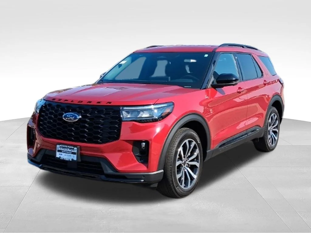 Used 2025 Rapid Red Metallic Tinted Clearcoat Ford ST-Line image 3