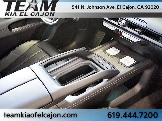 New 2027 Black Kia X-Line SX image 14