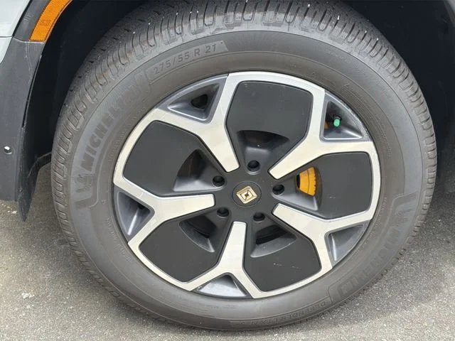 Used 2024  Rivian Adventure image 10