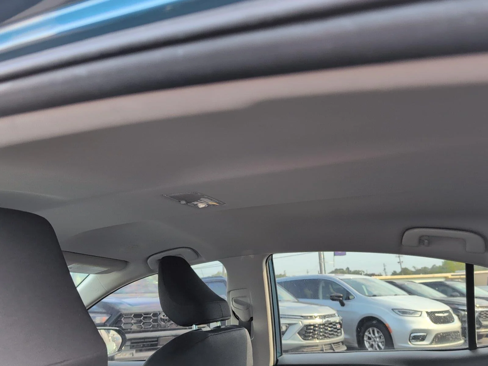 Used 2025 Ocean Gem Toyota LE image 30