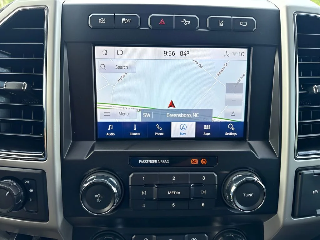 Used 2021 White Ford Lariat image 12