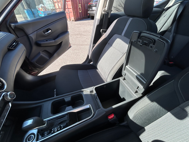 Used 2025  Nissan SV image 32