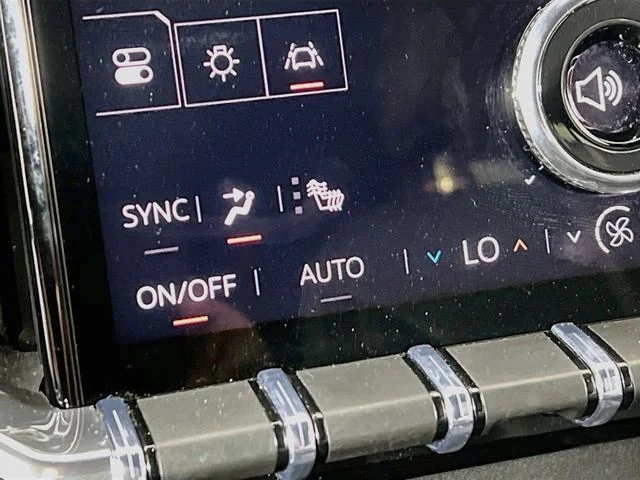 Used 2026 White GMC Elevation image 22