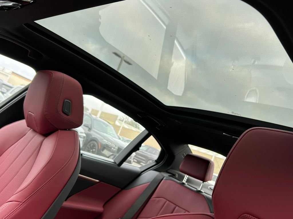 New 2027 Black Sapphire Metallic BMW eDrive40 image 16