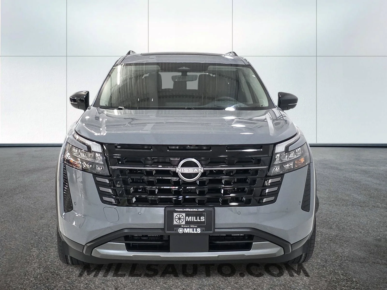 New 2026 Boulder Gray Pearl Nissan Platinum image 12