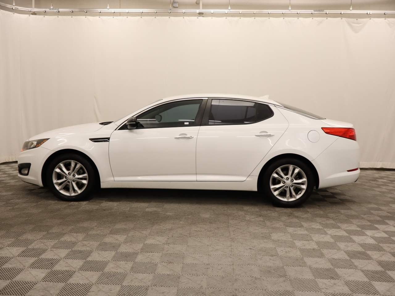 Used 2013 Kia Optima LX with VIN 5XXGM4A74DG164605 for sale in Scottsdale, AZ