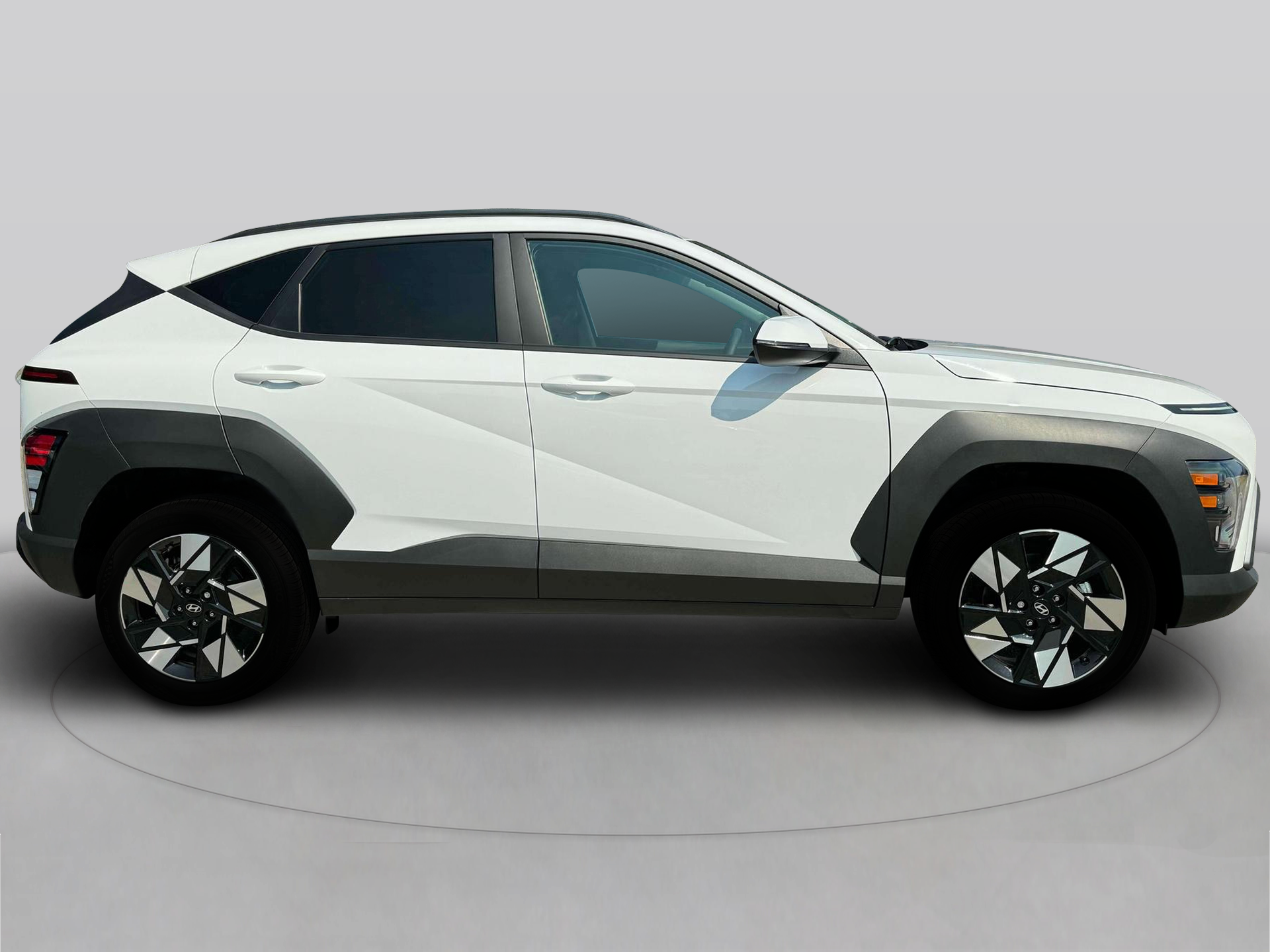 New 2025 White Hyundai SEL Convenience AWD image 9