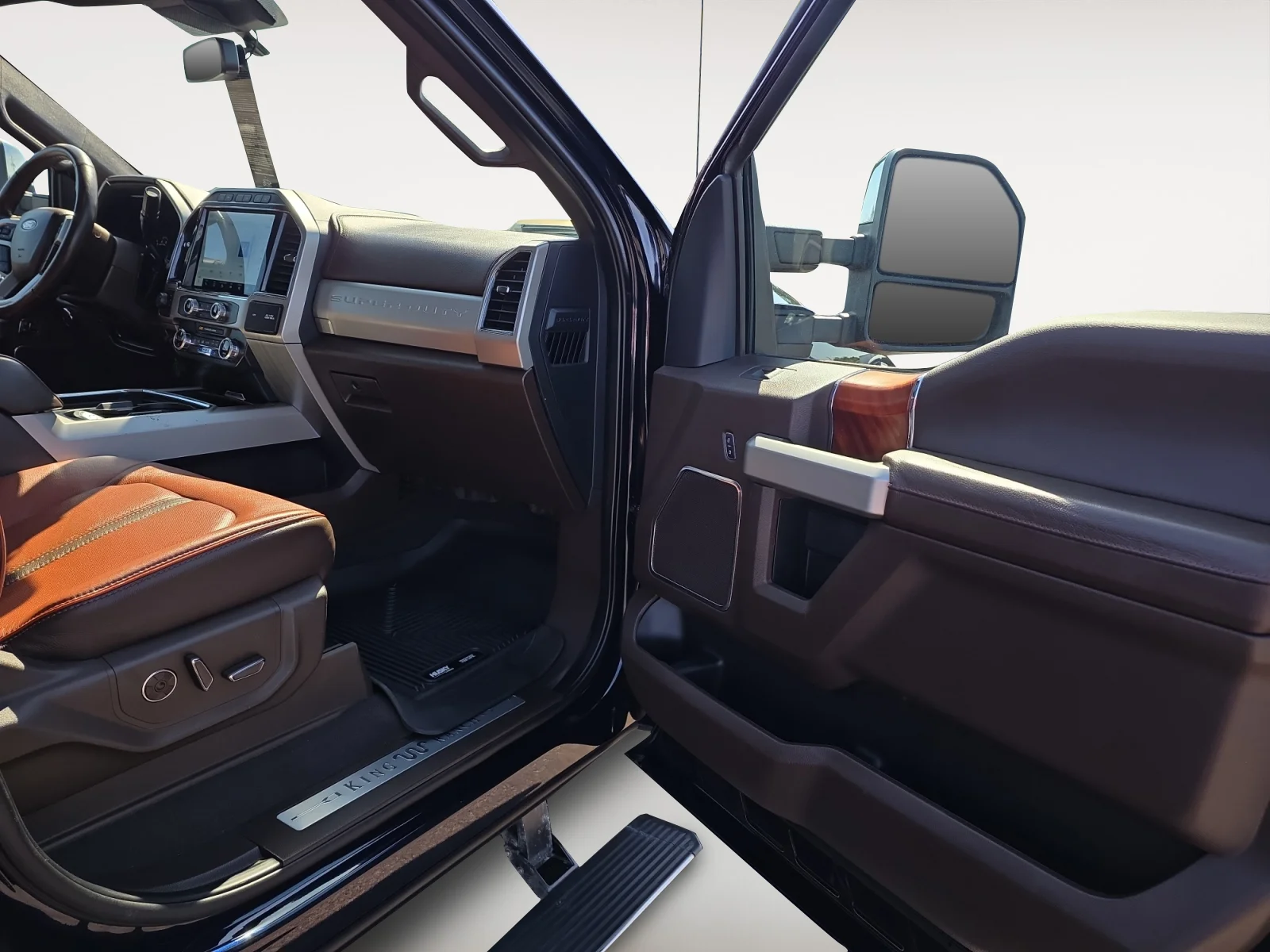 Used 2022 Antimatter Blue Metallic Ford King Ranch image 9