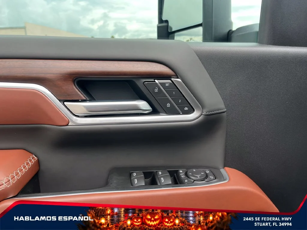 New 2026 Glacier White Tricoat GMC Denali Ultimate image 22