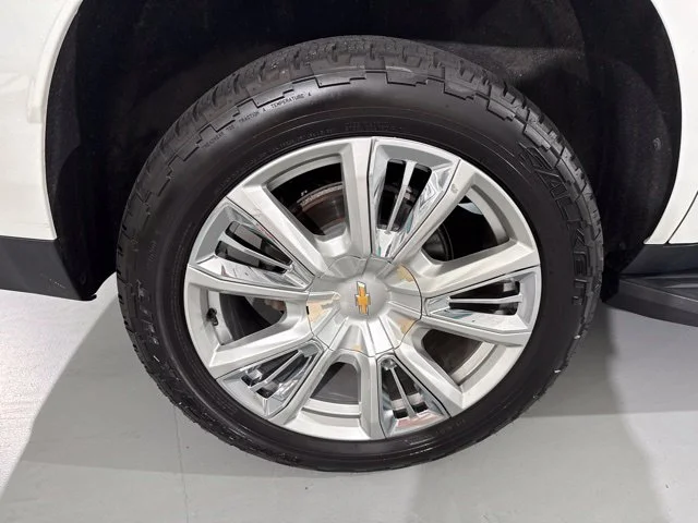 Used 2021 Beige Chevrolet High Country image 11