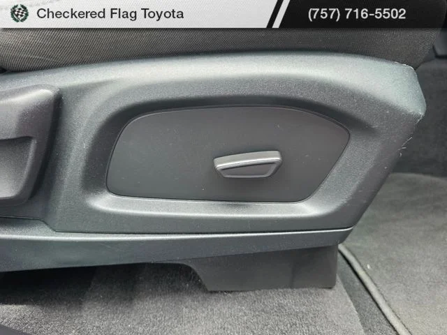 Used 2021 Rapid Red Metallic Tinted Clearcoat Ford XLT image 43
