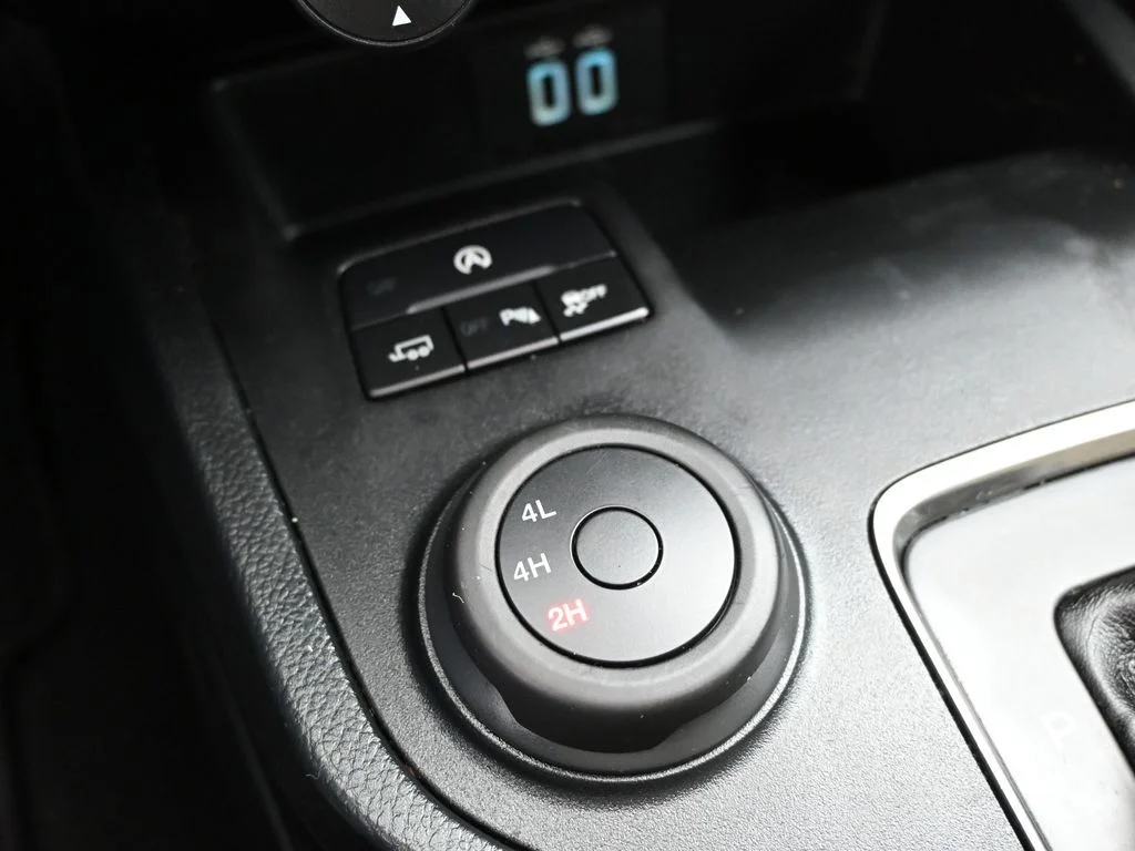 Used 2022 Silver Ford XLT image 22