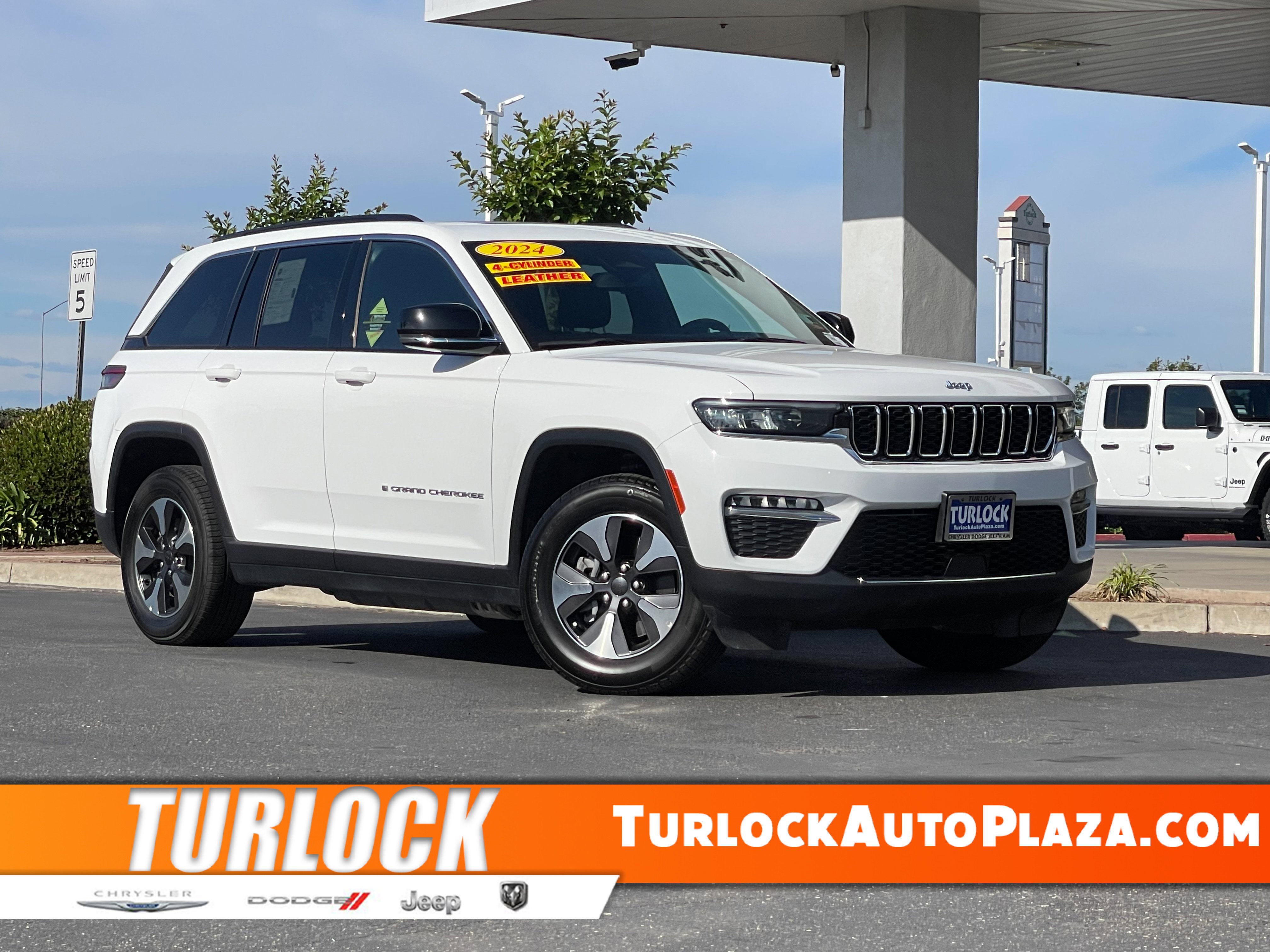 2024 Jeep Grand Cherokee 4xe 4x4's photo