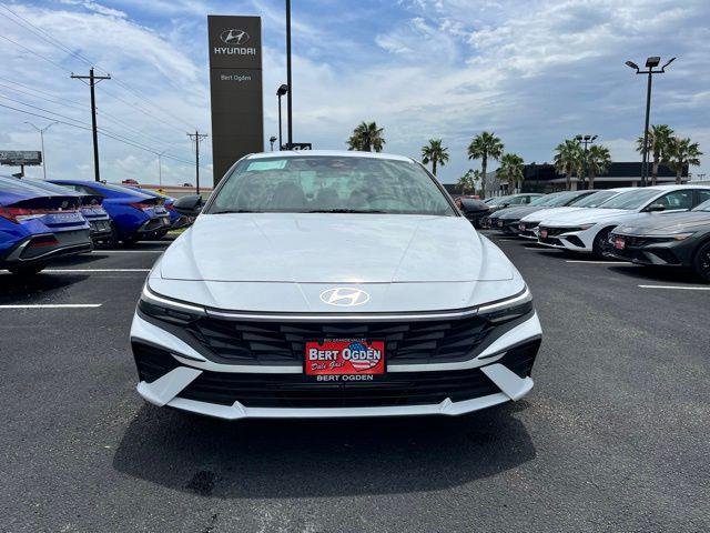 New 2026 White Hyundai SEL Sport image 2