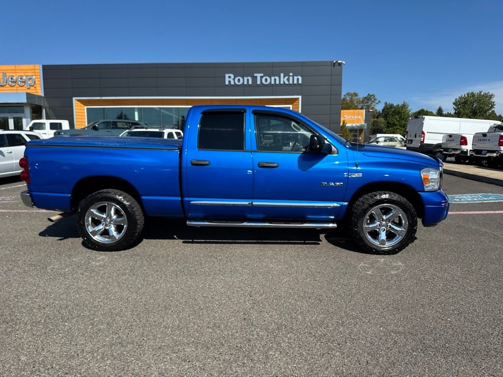 Used 2008 Electric Blue Pearlcoat Dodge Laramie image 10