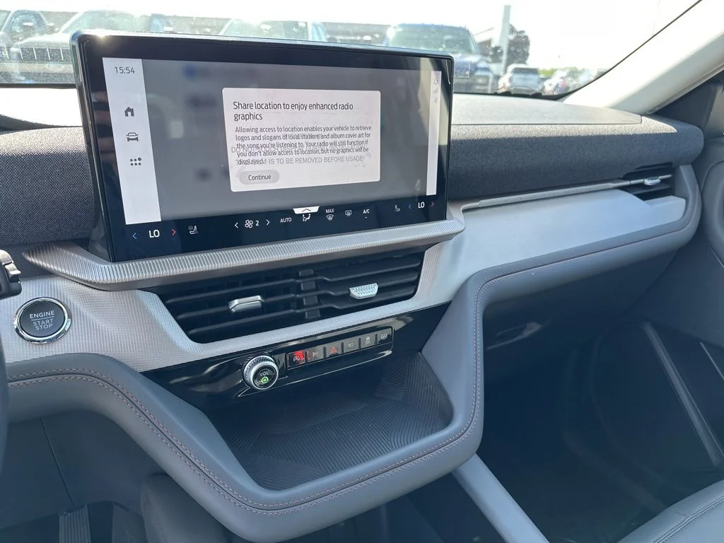Used 2026 Vapor Blue Metallic Ford Active image 15