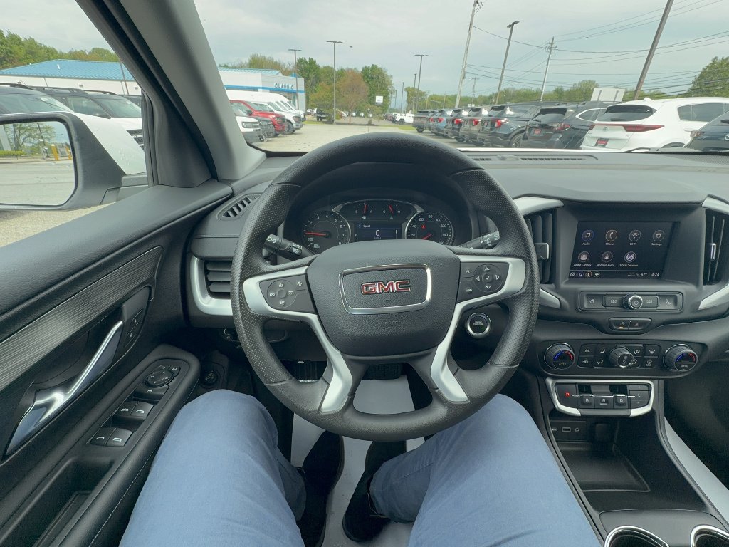 Used 2024 Summit White GMC SLE image 14