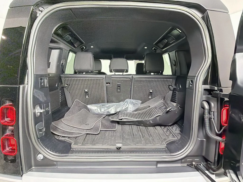 Certified Used 2023 Black Land Rover S image 27
