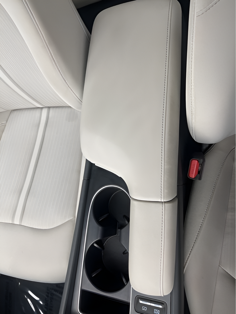 Used 2025 Abyss Black Hyundai SEL image 13