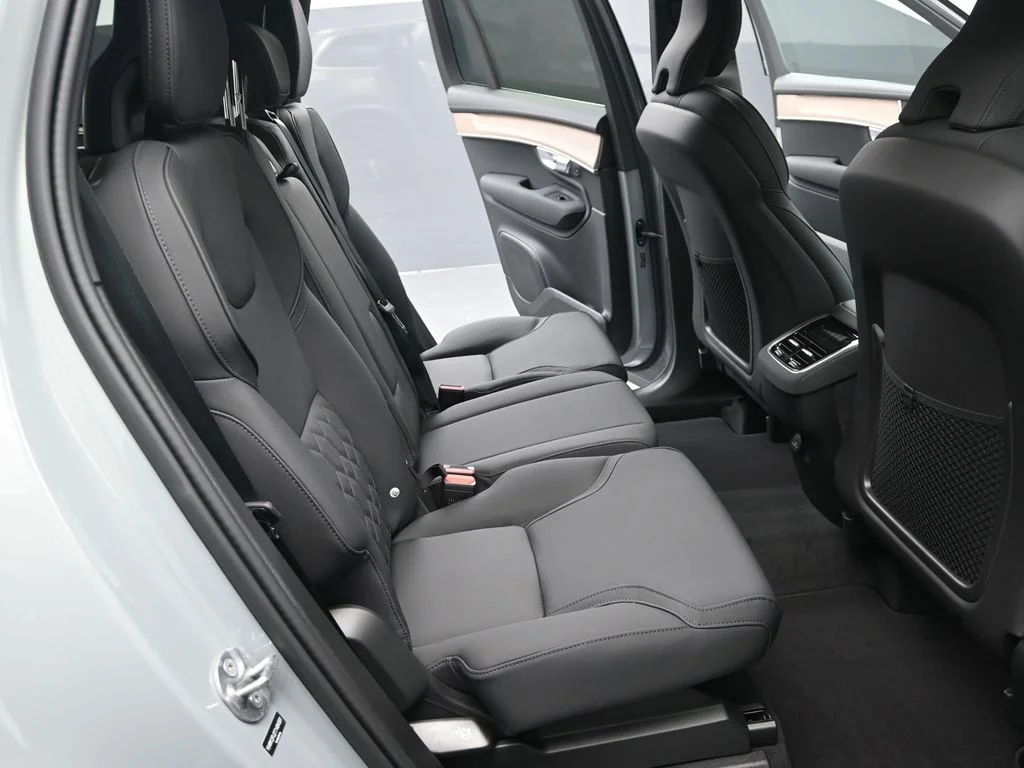 New 2026 Vapour Grey Volvo Core image 19